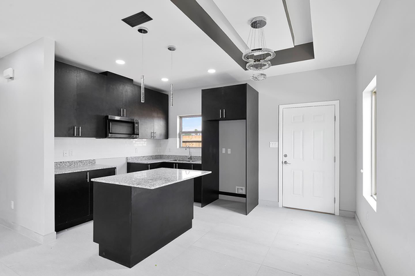 BUILDMART - 8x6 Modern AC Vent Cover - Decorative Black Air Vent - Standard Linear Slot Diffuser - Register Grille for Ceiling, Walls & Floors - Texas Buildmart